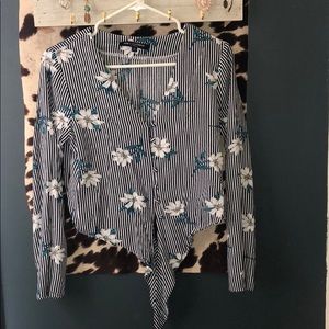 Semi-crop floral striped top